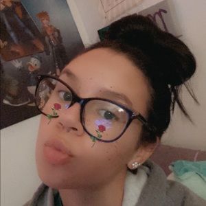 Meet your Posher, Reina!